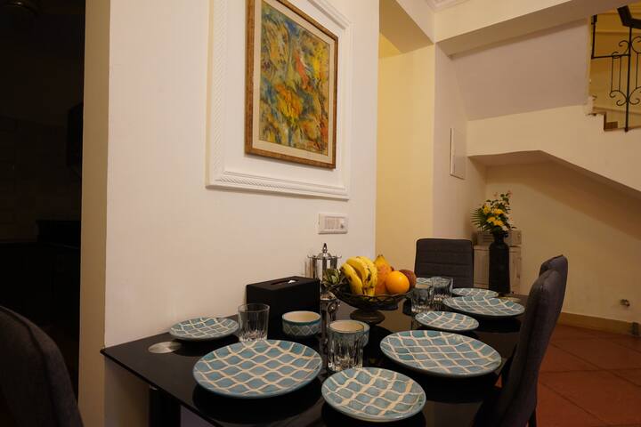 Dining area image 2