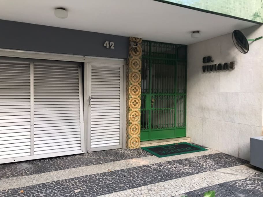Entrada do prédio
