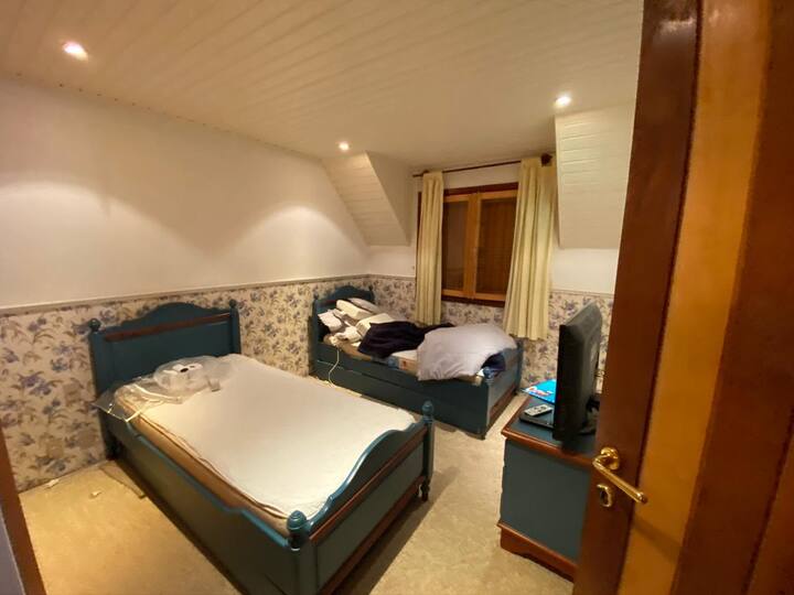 Suite 2 - Ghorofa ya Juu