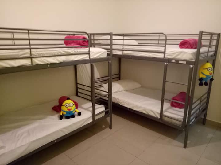 [Minions] Спалня