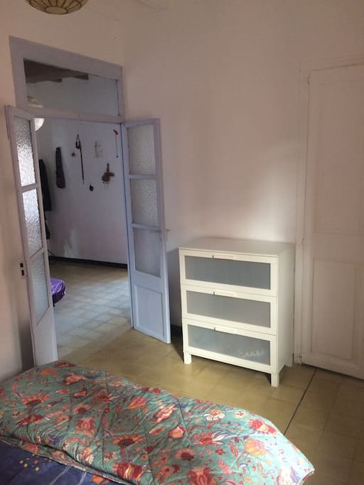 Habitacion , vista interior.