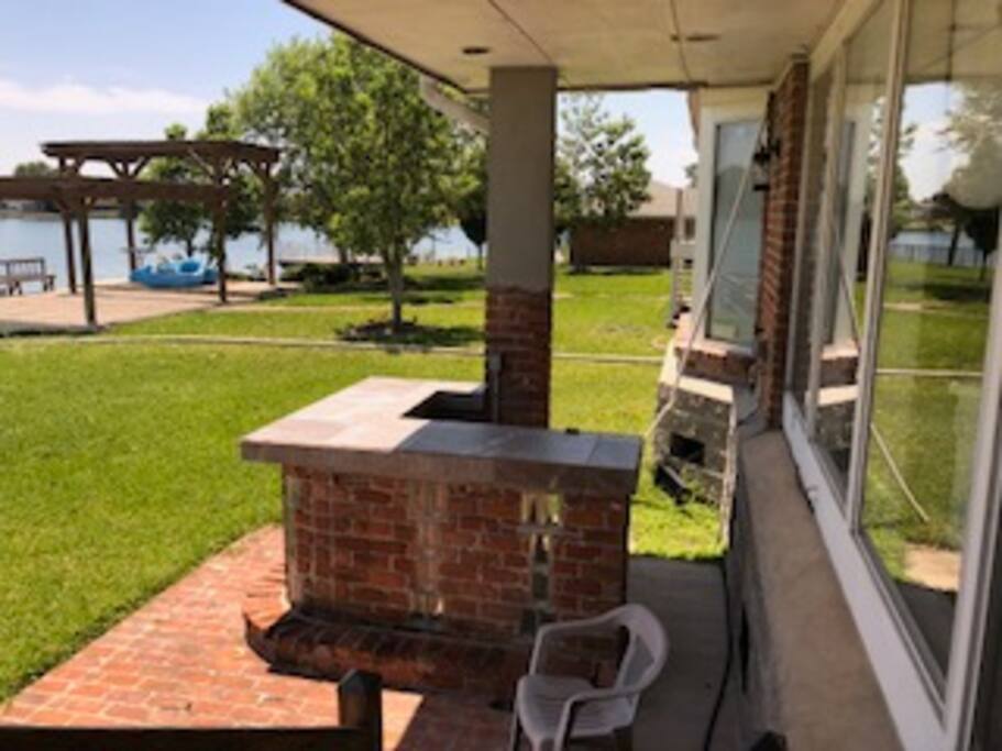 Outdoor Bar
