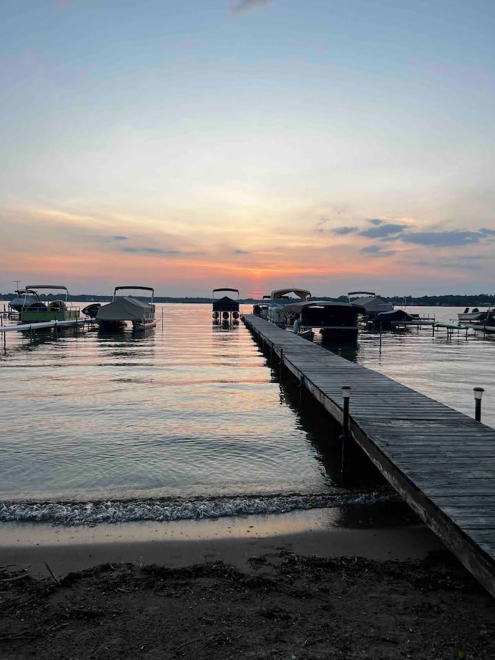 Guest favorite/BRB Elm Park/Devils Lake!