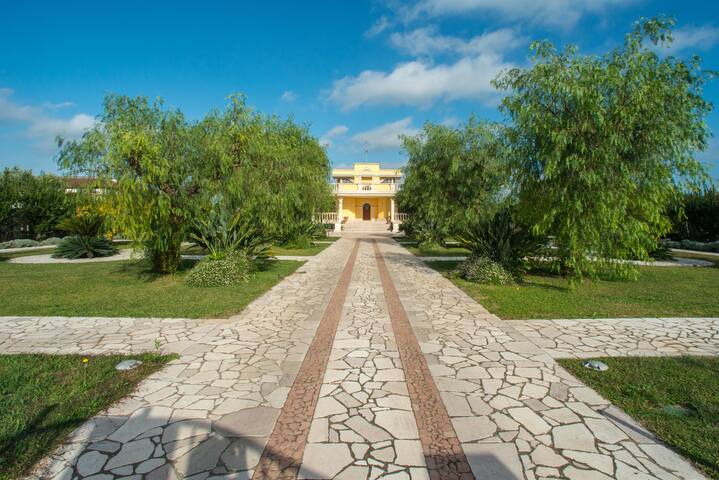 Relais il Melograno- Relax in the heart of Salento gallery image 5