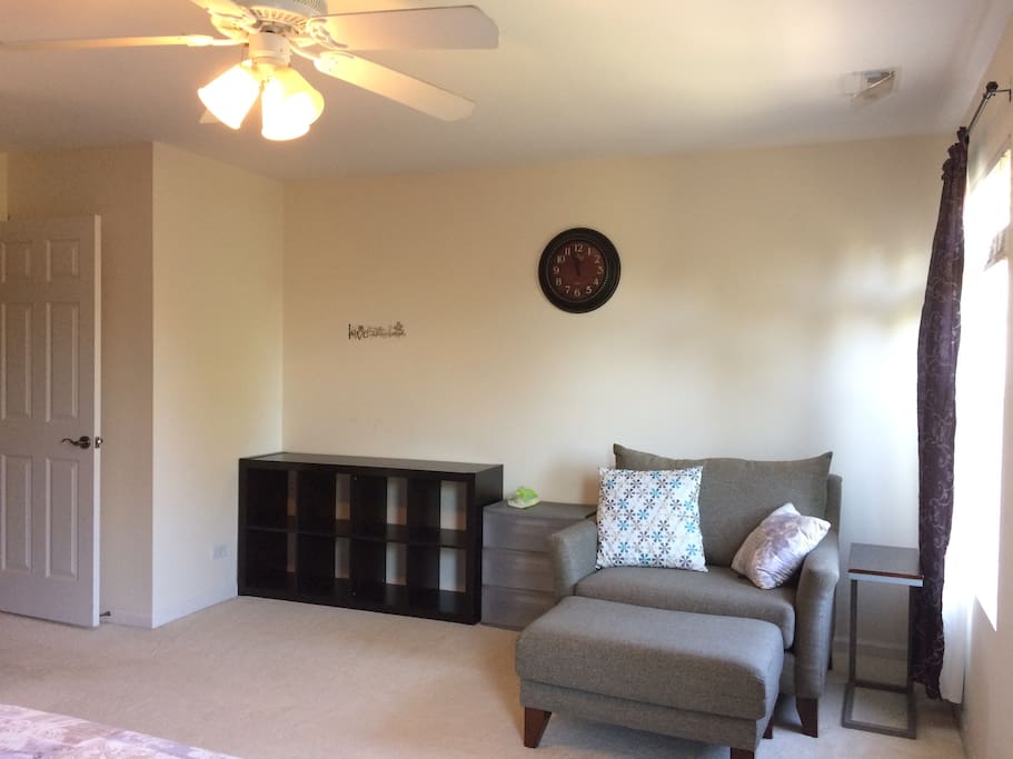 Sitting area and storage