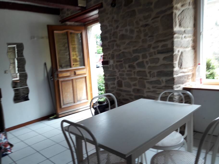 côté salle à manger