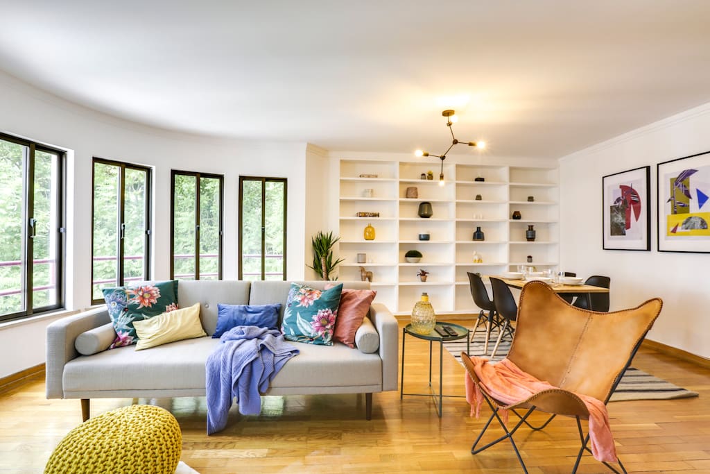 Modern and spacious living room