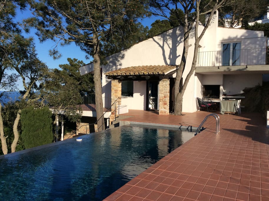 la maison la piscine