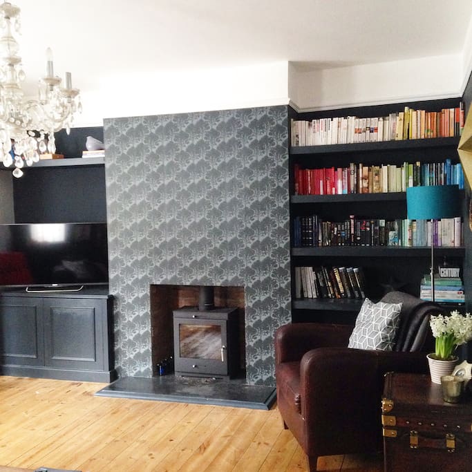 Interior Designed Lounge with Sky, cable, Netflix etc