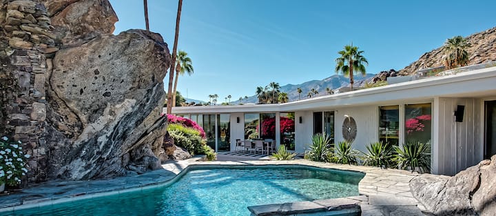 Gated Celebrity Estate Mit Panoramablick Auf Die Stadt - Palm Springs, CA