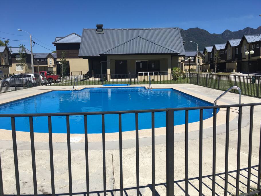 Quincho y piscina