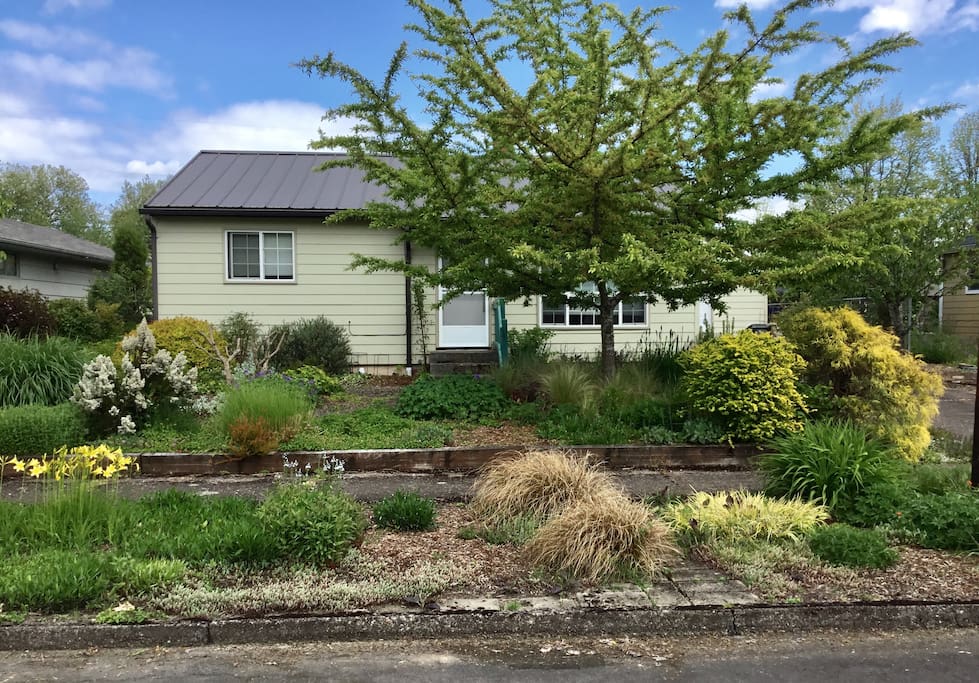 The Garden House Houses for Rent in Corvallis, Oregon, United States