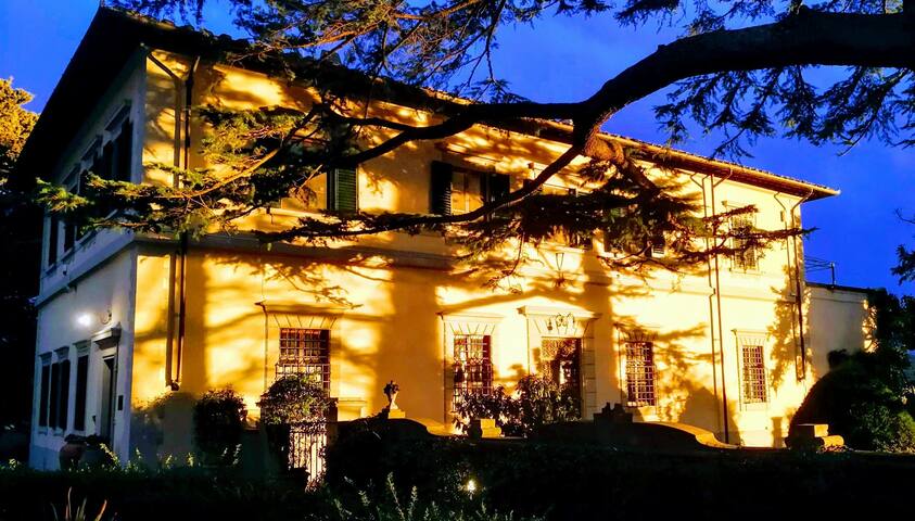 Villa La Piccioncina, on the hill next to Florence gallery image 4