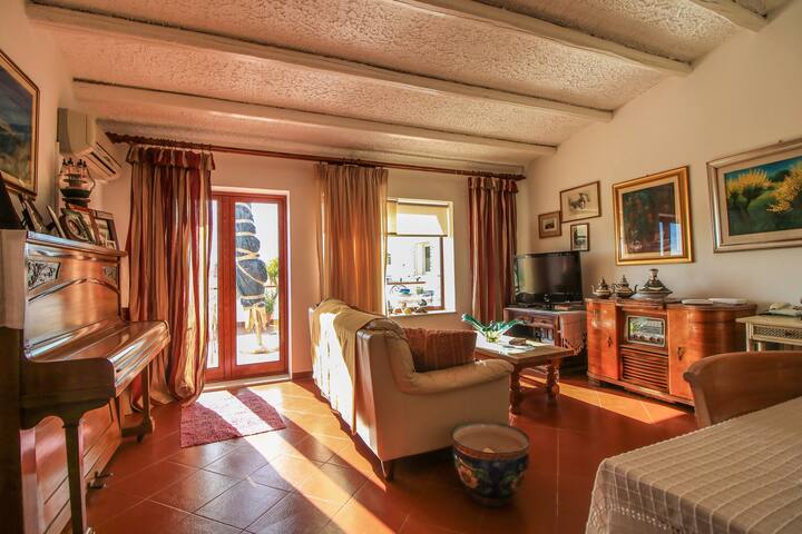 Villetta di angelina~ 2 belle camere da letto~ apartments for rent ... Belle camere da letto