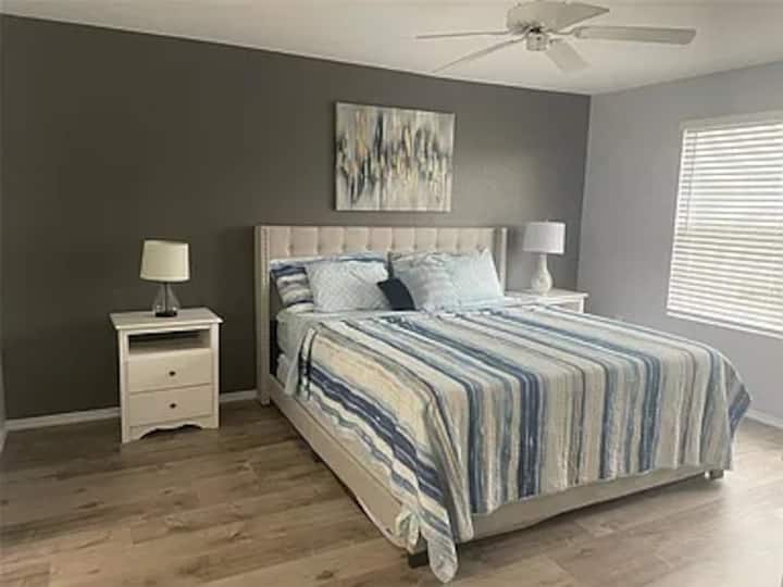 غرفة النوم الرئيسية