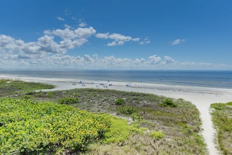 Right on the Beach with the Best Views and Rates!