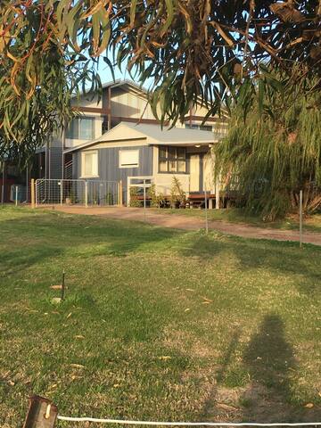 Supersize Family Beach Escape. Wow!