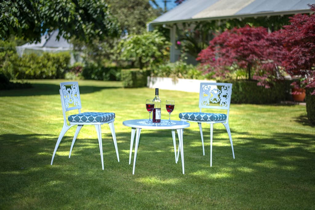 Drinks on the lawn