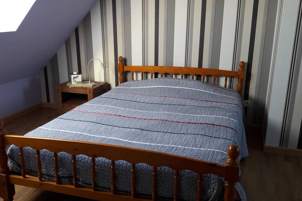 chambre spacieuse et lumineuse
