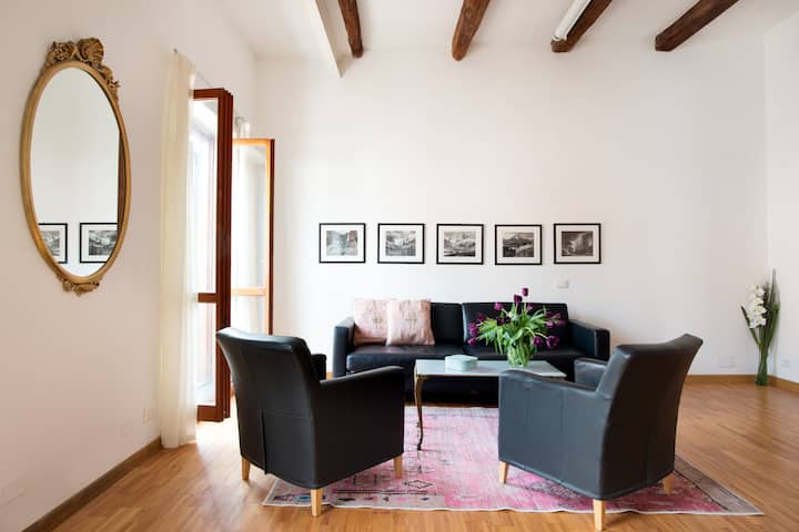 Monti, Roma Alloggi e case vacanze - Roma, Italia | Airbnb