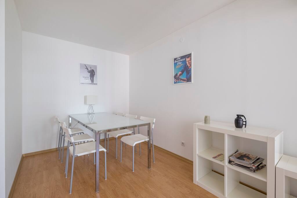 Sofia HQ: Dining area