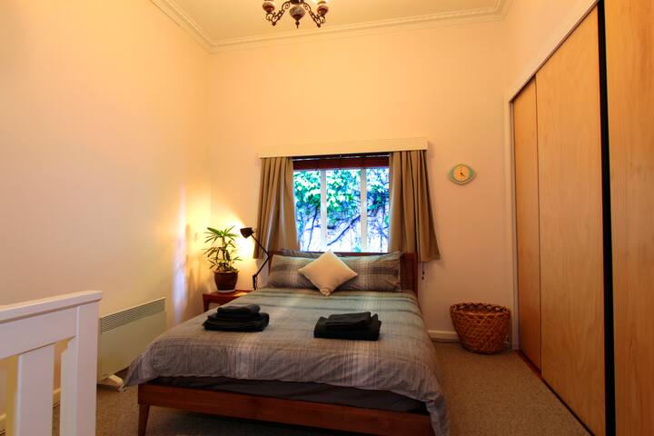 Close to everything in a quiet street in Brunswick gallery image 4