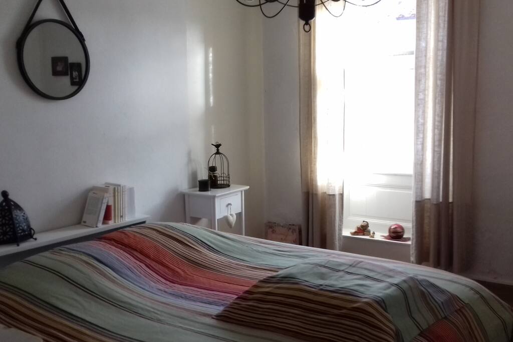 CHAMBRE LIT 140