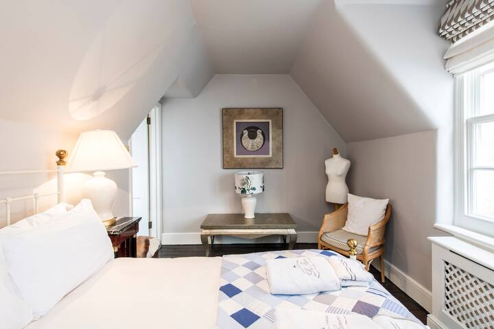PERIOD MEWS HOUSE, MAYFAIR VILLAGE, 2 BED, LUXURY gallery image 5