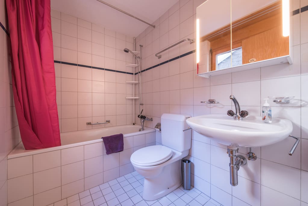 Bath, Shower, toilet & bathroom cabinet