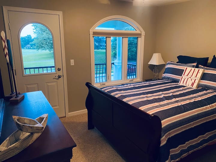 Bedroom overlooking the All Veterans Golf Course (Third level).