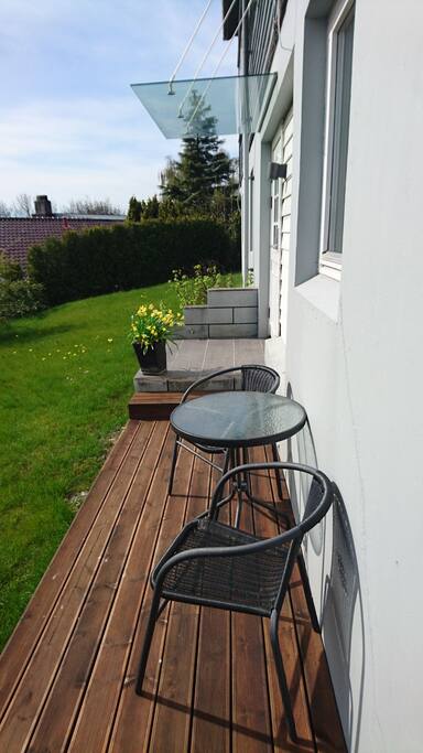 The entrance and outside area with terrace