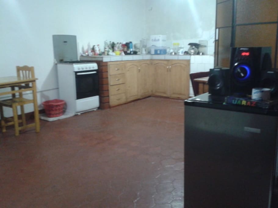 FULL EQUIPED KITCHEN AND LIVING ROOM
