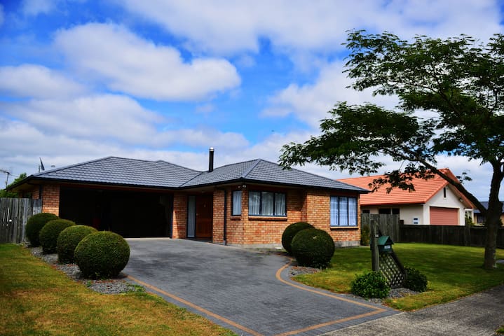 Lakeside and a lovely home stay