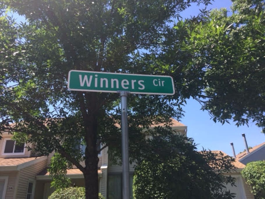 Get in the Winners Circle this year at Travers!
