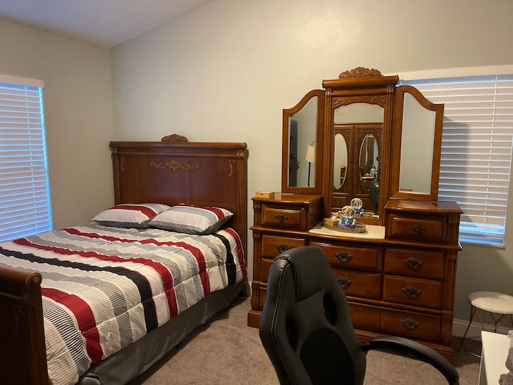 Comfy and cozy & CentrallyLocated. Near DT & Ybor Houses for Rent in