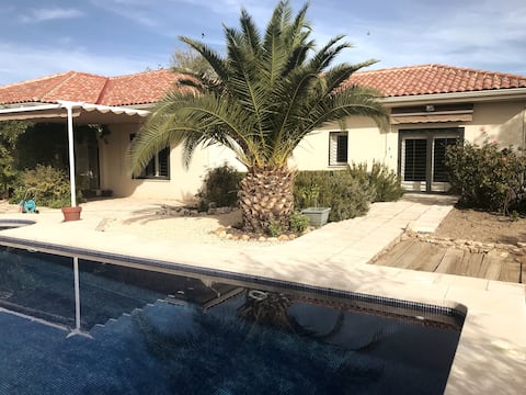 Charming villa with pool 15 minutes from Madrid