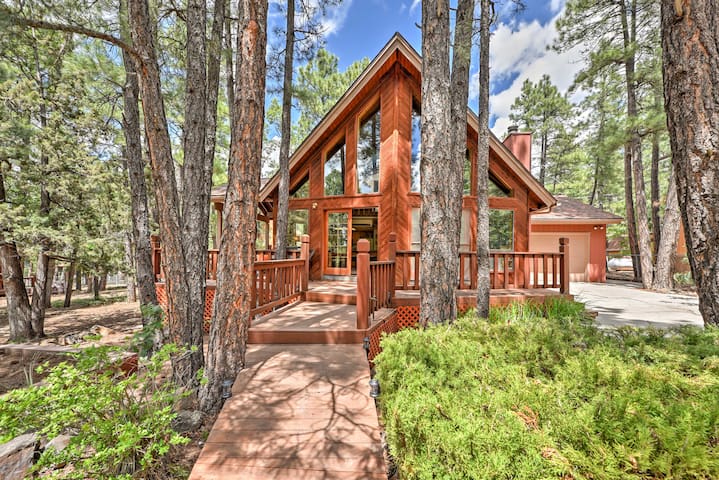 Spacious Two Story Chalet Nestled In Pines Cabins For Rent In