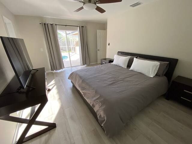 Renovated house w/ saltwater pool & huge backyard gallery image 5