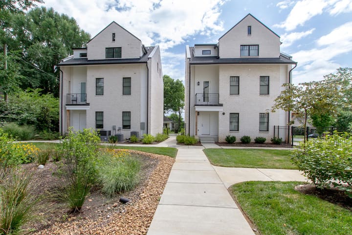 Music City Luxury | Prime Location