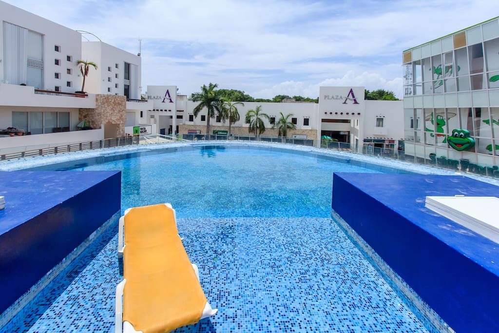 Pool,Water,Resort,Swimming Pool,Building