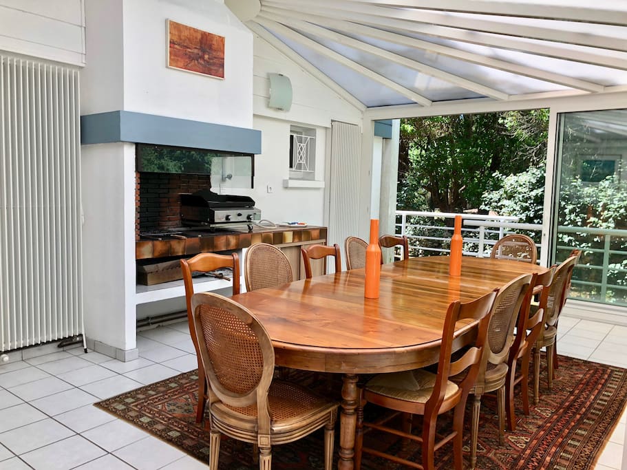 Patio avec Barbecue