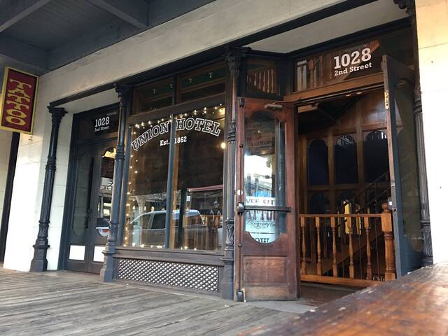 Old Sacramento Historic Union Lofts Suite #3