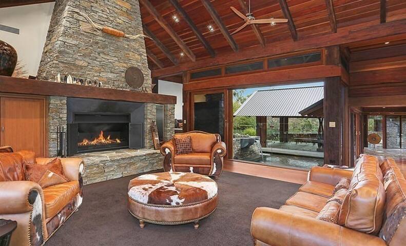 Sweven Estate | A Bespoke Luxury Stay gallery image 5