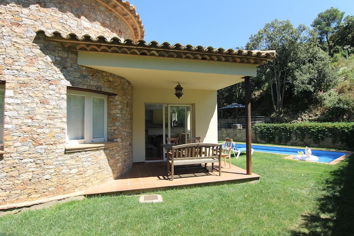 Villa Tulipan Begur with airco and wifi. gallery image 4
