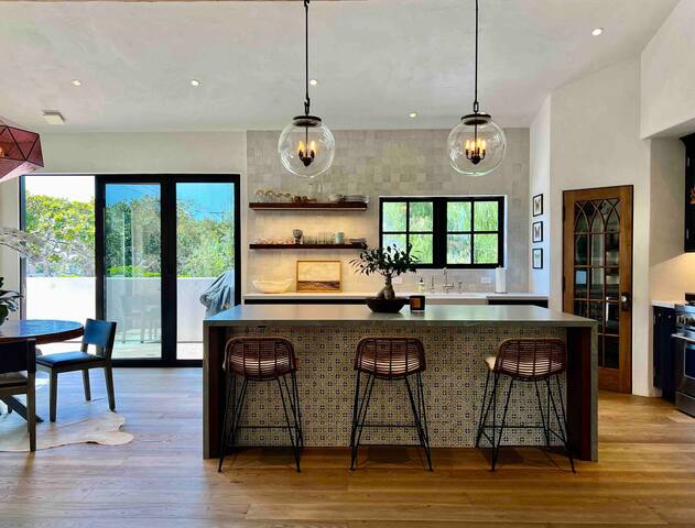 Please message me for availability! gallery image 5