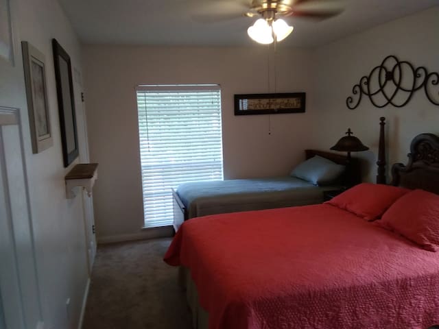 Where it's at in Gretna