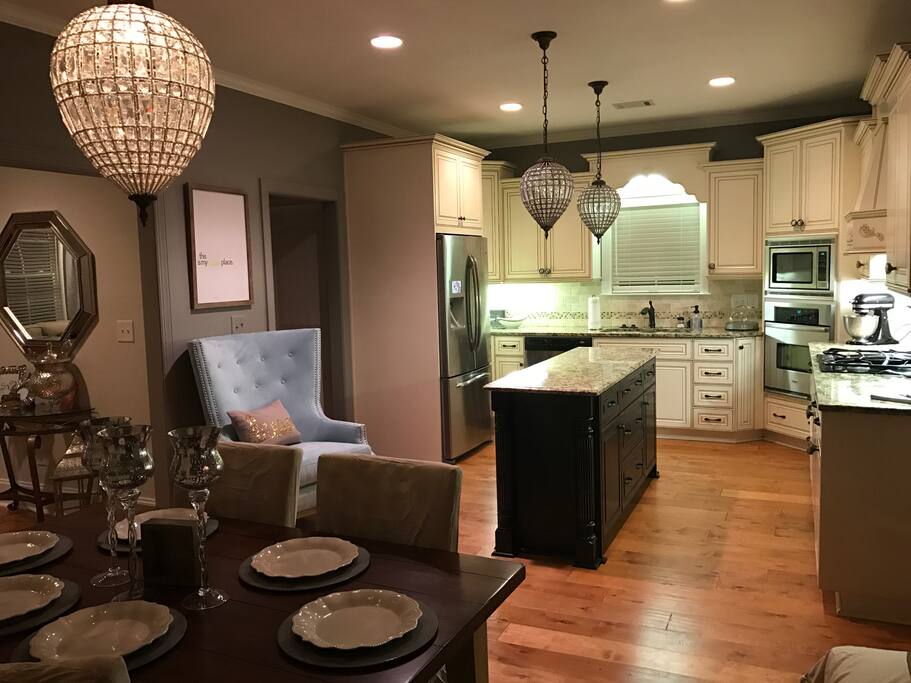 Kitchen/ breakfast
