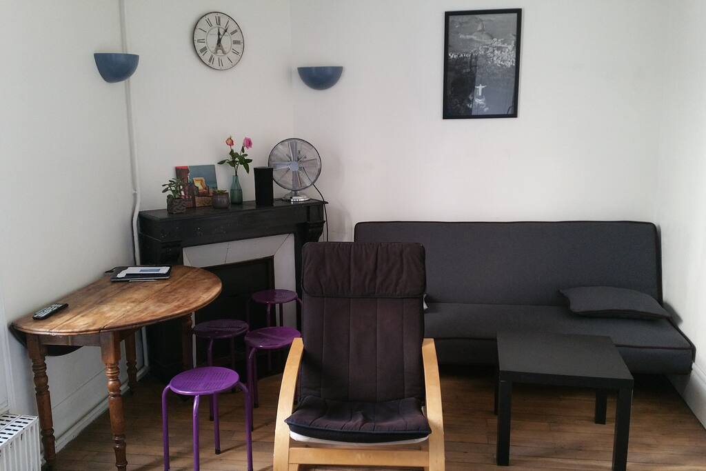 Salon (Living Room)