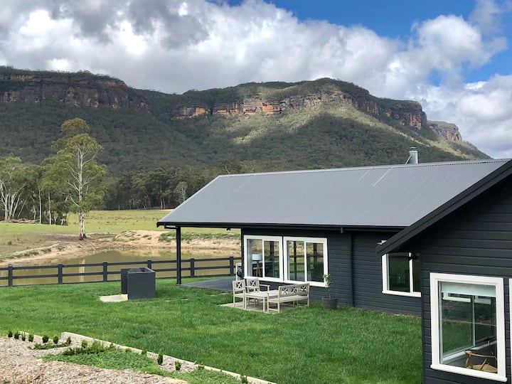 Foy's Folly .Luxury Farm Stay in Megalong Valley