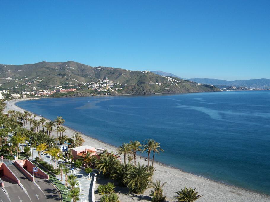 Blick vom Balkon auf den Strand von Velilla